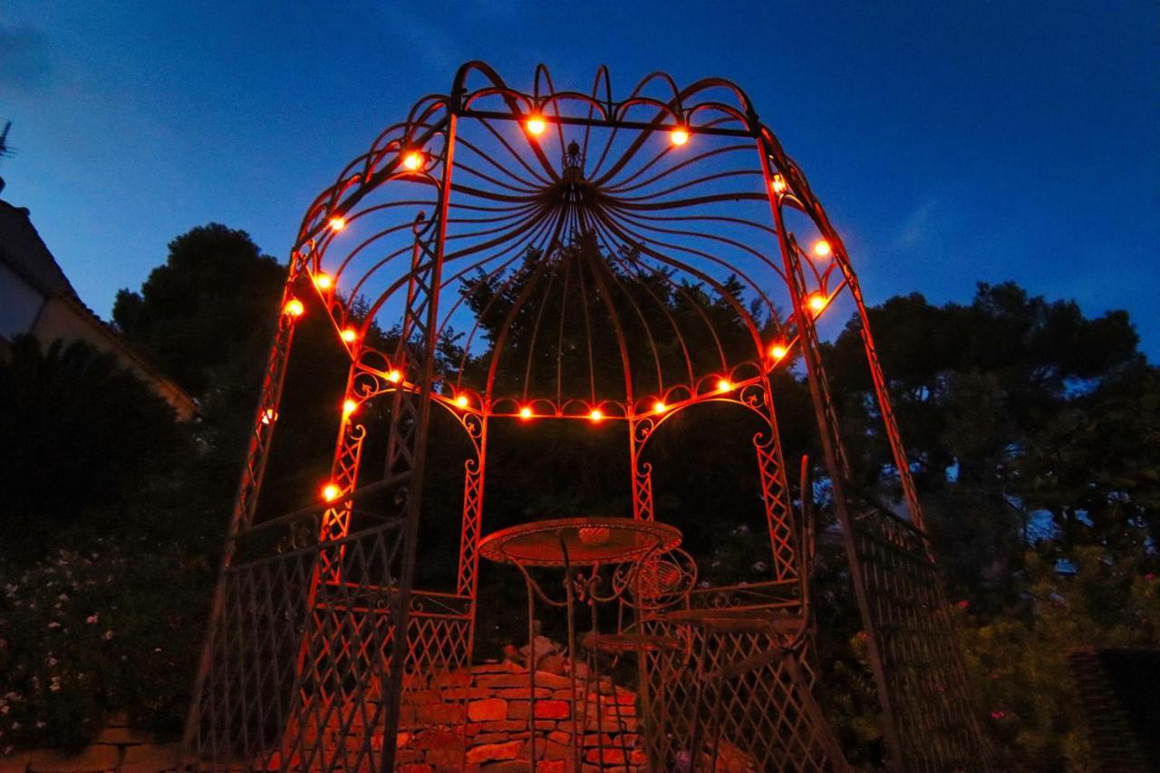 La Demeure Insoupconnee Bed & Breakfast Каси Екстериор снимка