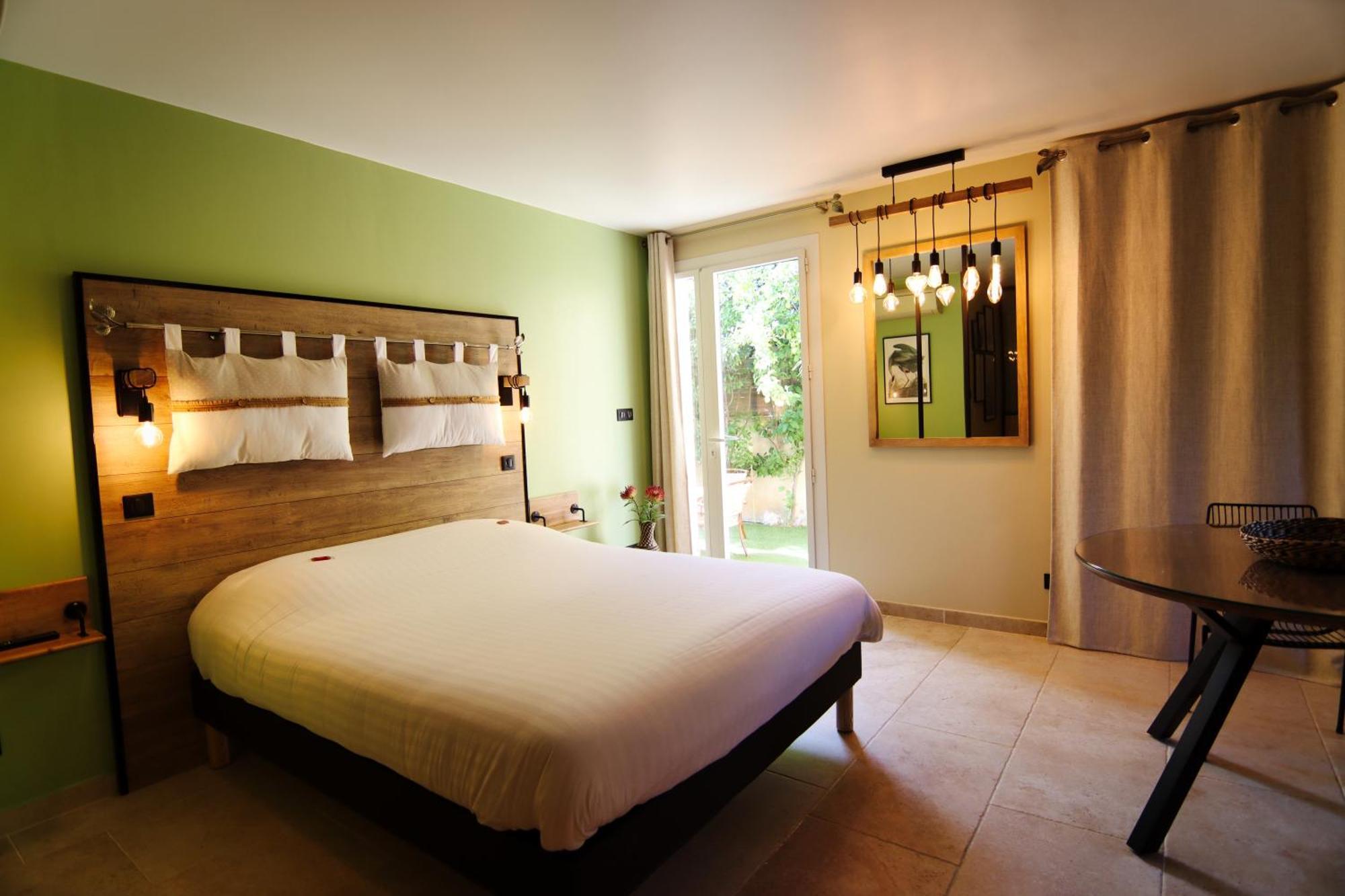 La Demeure Insoupconnee Bed & Breakfast Каси Екстериор снимка