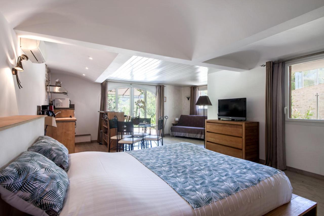 La Demeure Insoupconnee Bed & Breakfast Каси Екстериор снимка