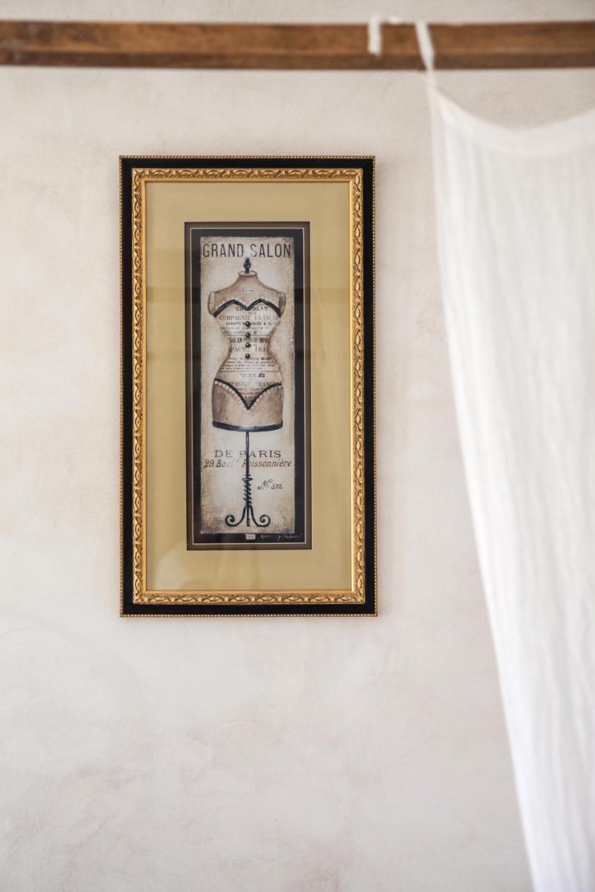 La Demeure Insoupconnee Bed & Breakfast Каси Стая снимка