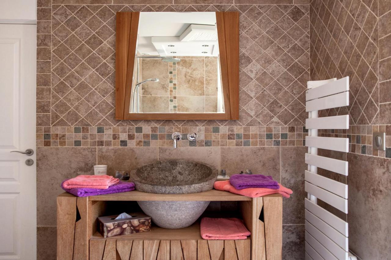 La Demeure Insoupconnee Bed & Breakfast Каси Екстериор снимка